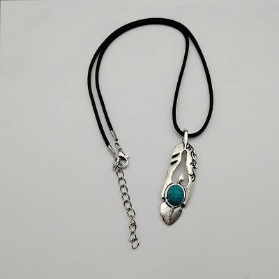 Leaf Pendant Necklaces for Women Men