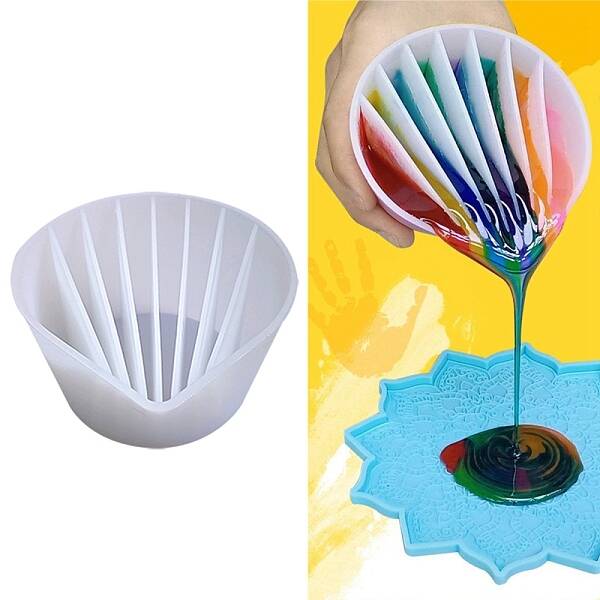 Reusable Split Cup for Paint Pouring