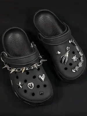 Punk Hollow Out Heart & Chain Design Shoes Decoration, Fashionable Comfort Shoes Decorations for Clogs Men Women Unisex, Gift...