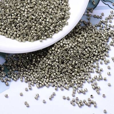 MIYUKI Delica Beads