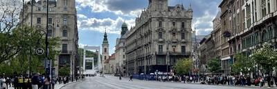 Budapest‘s Sites and Stories: From Bridges and Baths to Central Market Hall