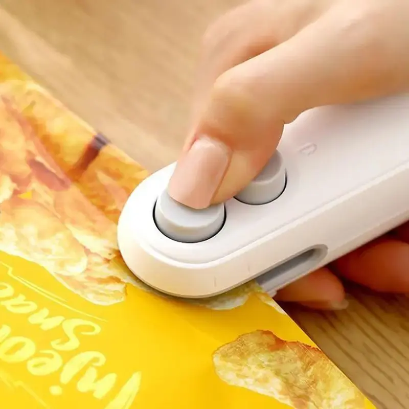 Novetek Mini snack bag sealing machine,2 in 1 heat USB rechargeable snack bag selaer,plastic Electric bag sealers, keep food ...