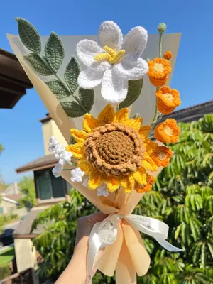 handmade crochet bouquet +crochet flower+sunflower bouquet+single rose+ lily+animal bouquet+forever flower+birthday gift+crea...