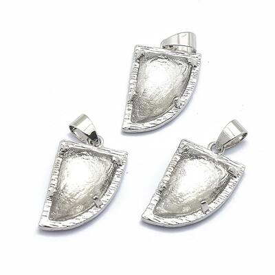 Natural Quartz Crystal Gemstone Pendants