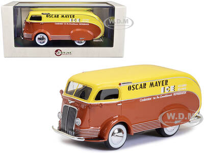 1938 International D-300 Delivery Van Yellow and Brown \
