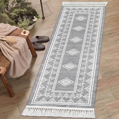 Garvee Boho Washable Runner Rug, Non-Slip Moroccan Tribal Carpet with Tassels, Stain-Resistant Farmhouse Geometric Floor Cove...