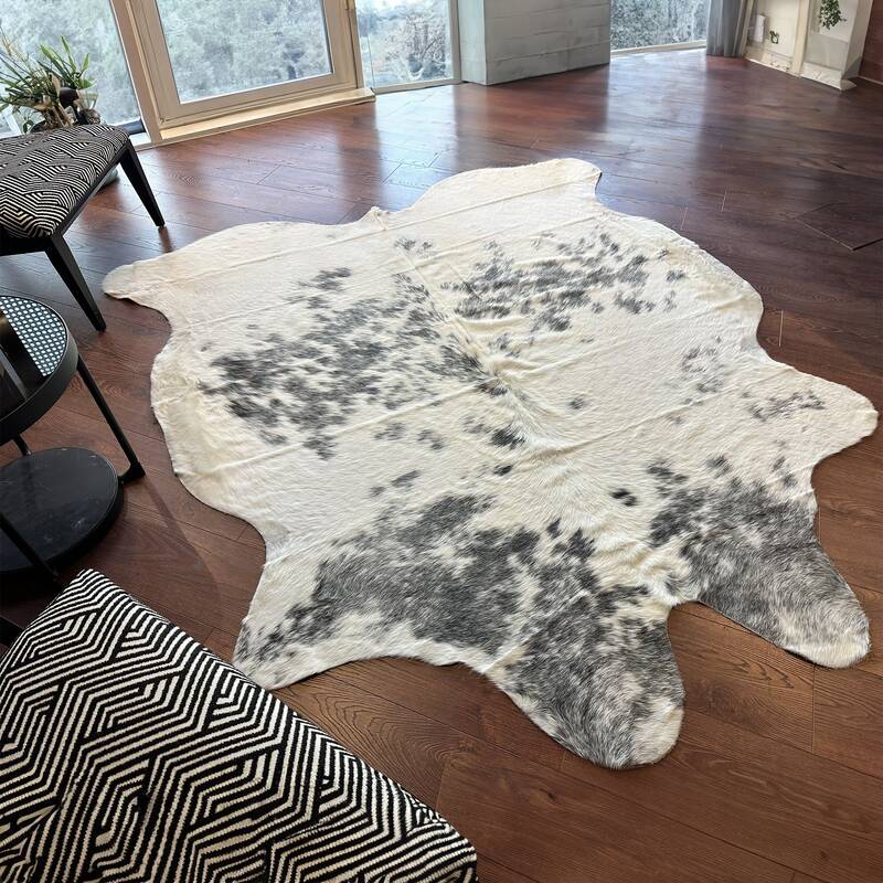 Gray Speckled Cowhide Peltry Rug