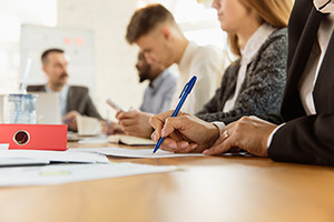 How to Take Minutes in Meetings