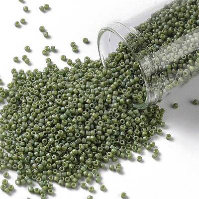 TOHO Round Seed Beads