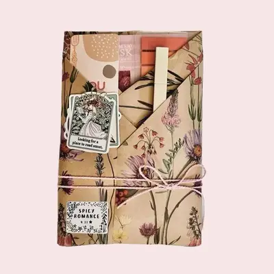 Blind Date With a New Book - Bookish Goodies - Deluxe bookish bundle