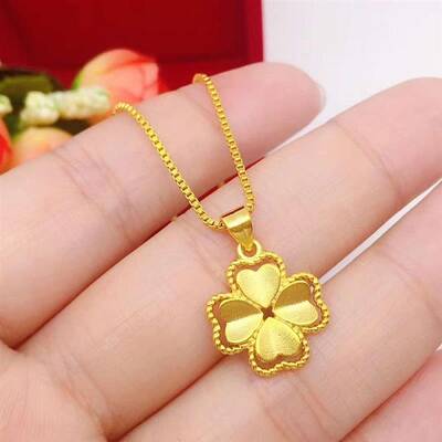 Brass Clover Pendant Box Chain Necklaces