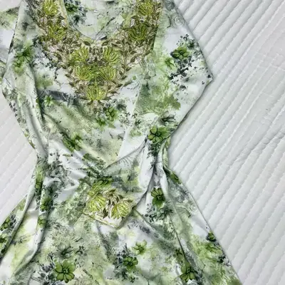 Royal Silk Mukhawara - Green Leaf Patterned Top with Simple Design and Comfortable Fit