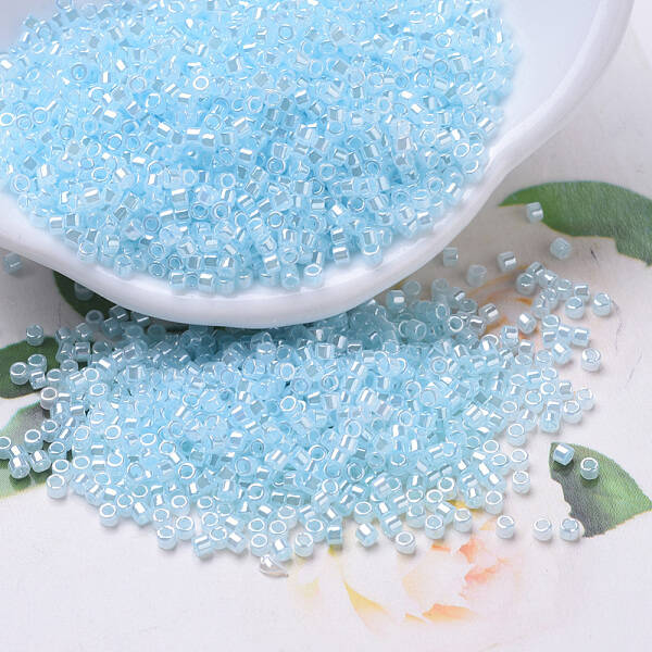 MIYUKI Delica Beads