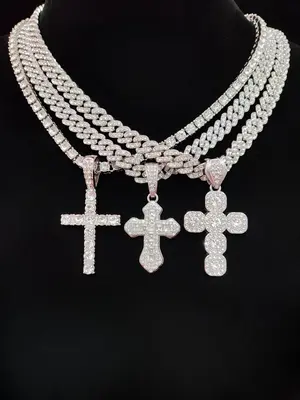 Rhinestone Decorated Cross Pendant Necklace, 1 Count Fashion Jewelry for Party, Daily Clothing Decor, Trendy All-match & Exqu...