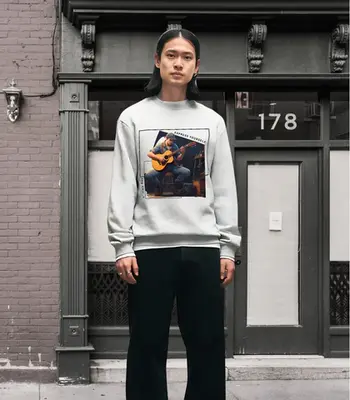 Acoustic Aura - Expressive Attire
