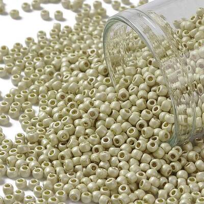 TOHO Round Seed Beads