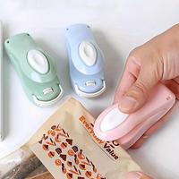 Portable Handheld Heat Sealer, 1 Count Battery Powered Food Plastic Bag Sealer, Multifunctional Mini Sealer for Food, Snack &...