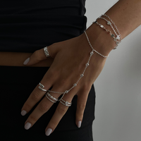 Evry Jewels Afterglow Hand Chain for Women – Bezel stone hand chain for a glowing, Hailey Bieber-inspired look – Gold / s...