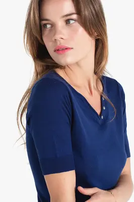 V Button-neck Top - Marine | Size: XS