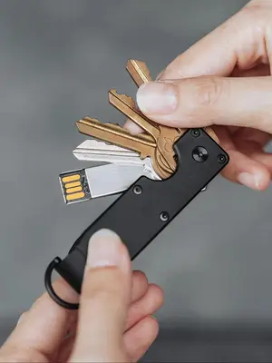 Unisex Casual Minimalist Designer Keychain, Compact Key Holder for 2-6 Keys, Fashionable Key Organizer, Perfect for Everyday ...