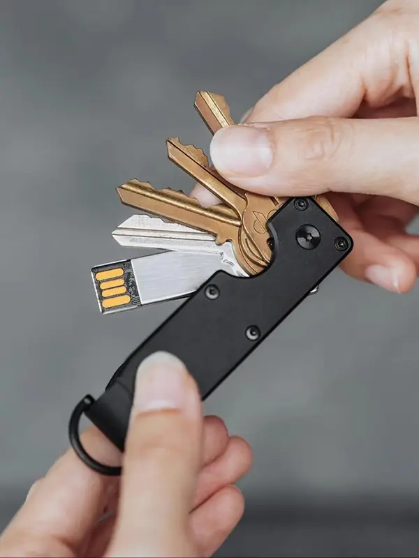 Unisex Casual Minimalist Designer Keychain, Compact Key Holder for 2-6 Keys, Fashionable Key Organizer, Perfect for Everyday ...