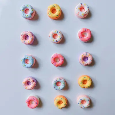 Donut Shaped Refrigerator Magnet, 5/10/15pcs Food Shaped Magnet, Creative Decorative Magnetic Refrigerator Decoration, Vani...