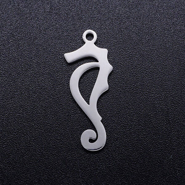 Tarnish Resistant 201 Stainless Steel Hollow Pendants