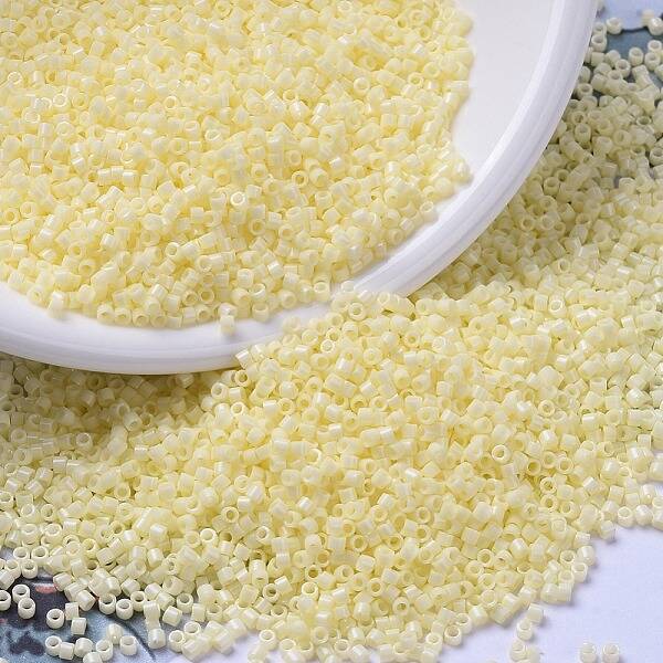 MIYUKI Delica Beads