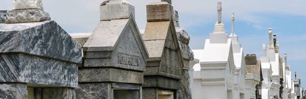 St Louis Cemetery No.3: A Guide to New Orleans’ Unique Burial Traditions