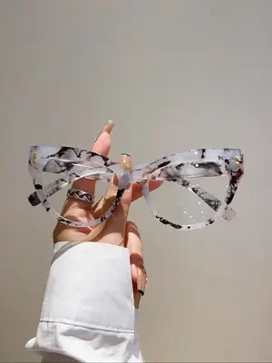 Simple Cat Eye Frame Eyeglasses, Hot Fashion Eyeglasses for Work, Daily Clothing Decor, Vintage Eyeglasses Perfect for Studen...