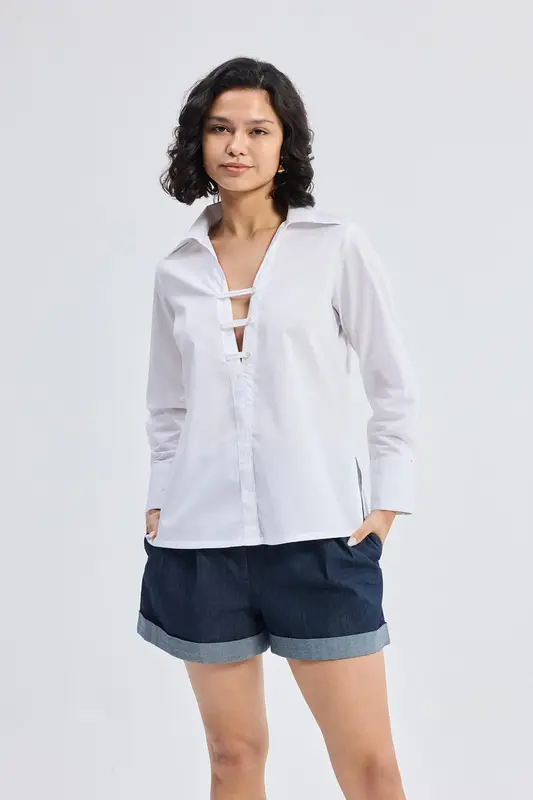 Crisp Details Button-down Shirt in White | Color: White | Size: XS