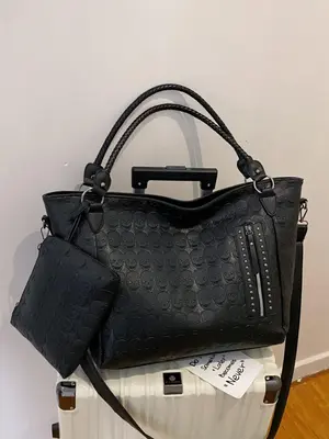 Punk Style Skull Embossed Tote Bag & Wallet, Fashionable Large Capacity Shoulder Bag & Coin Purse for Women, Casual Trendy Ve...