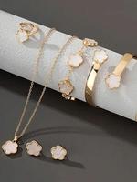 Flower Design Fashionable Jewelry Set, Fashion Elegant Jewelry for Women, Including Bangle & Pendant Necklace & Earrings & Ri...