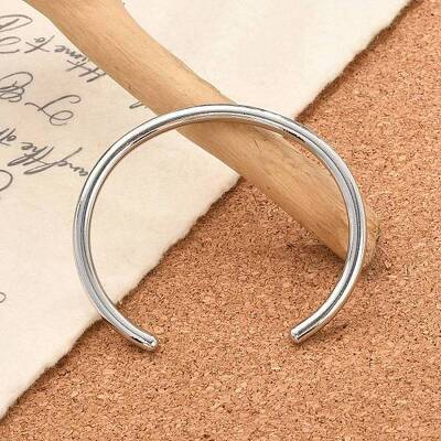 Non-Tarnish 304 Stainless Steel Simple Thin Cuff Bangles
