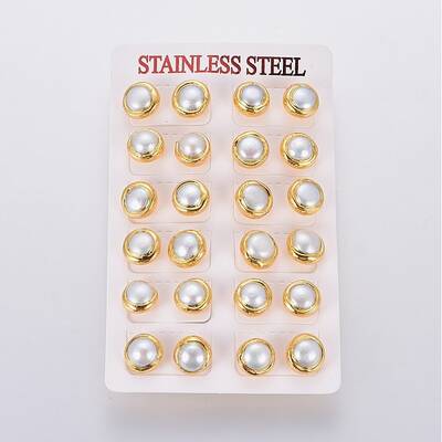 Natural Pearl Stud Earrings