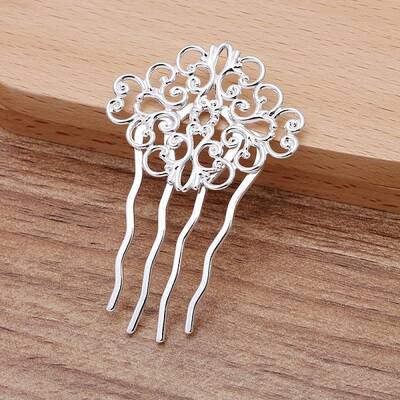 Iron Hair Comb Findings