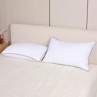 [UFIST] a set of two white pillows. They are bedding pillows of star-rated hotel quality, standard large-sized hotel pillows,...