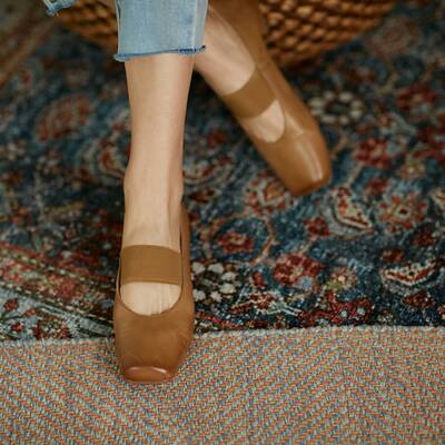Chiko Diandra Square Toe Block Heels Pumps