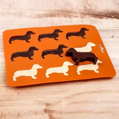 Silicone Dachshund Shaped Ice Cube Mold, Multifunctional Ice Cube Mold Tray, Chocolate Mold, Ice Tray for Freezer, Kitchen Ac...