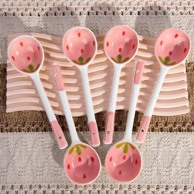 Cartoon Strawberry Pattern Soup Spoon, Cute Kitchenware Porcelain Spoon, Household Cutlery for Coffee Tea Yogurt Ice Cream Ap...