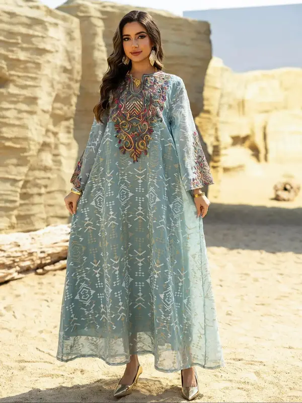 Women's Embroidery Long Sleeve Dress, Elegant Long Arabian Robe, Muslim Clothing for Women