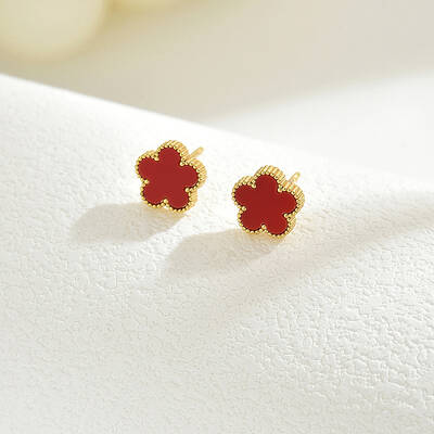 Elegant Vintage Floral Stainless Steel Stud Earrings for Women