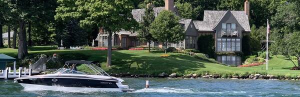 Geneva Lake audio guide for boats: stories from the water