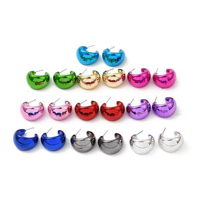 Arch Acrylic Stud Earrings