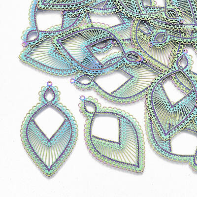 Ion Plating(IP) 304 Stainless Steel Filigree Big Pendants