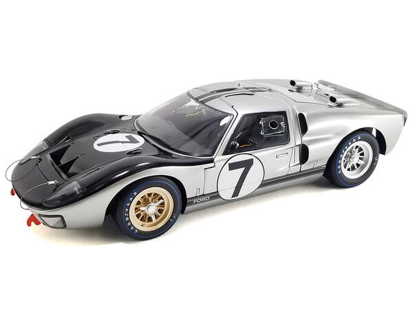 Ford GT40 MKII-B #7 Graham Hill - Brian Muir Alan Mann Racing 24 Hours of Le Mans (1966) Masterpiece Collection 1/12 Di...