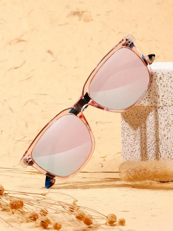 1 Pair Summer Square Frame Sunglasses, New Personality Travel Accessories for Women & Men, Lightweight and Durable for Outdoo...