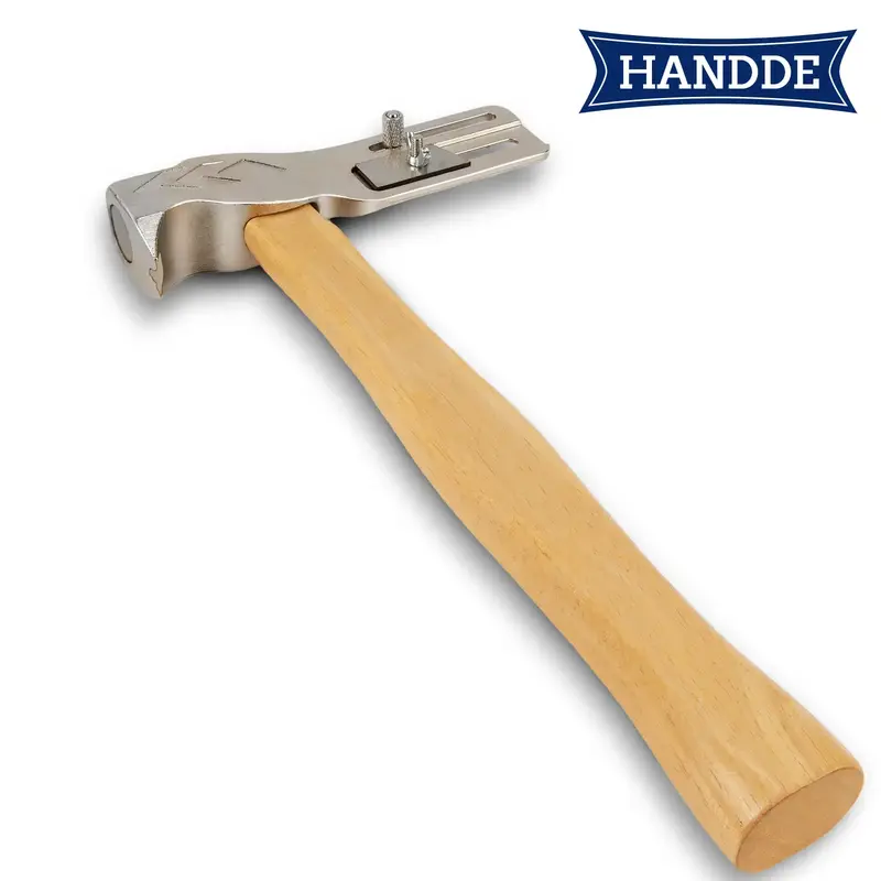 Magnetic Roofing Hammer, Magnetic Roofing Hammer Designed to Improve Efficiency, Roofing Axe with Solid Wood Handle, A Roofin...