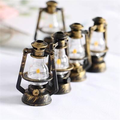 Miniature Plastic Kerosene Lamp Display Decorations