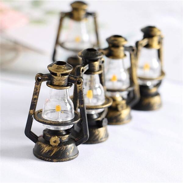 Miniature Plastic Kerosene Lamp Display Decorations